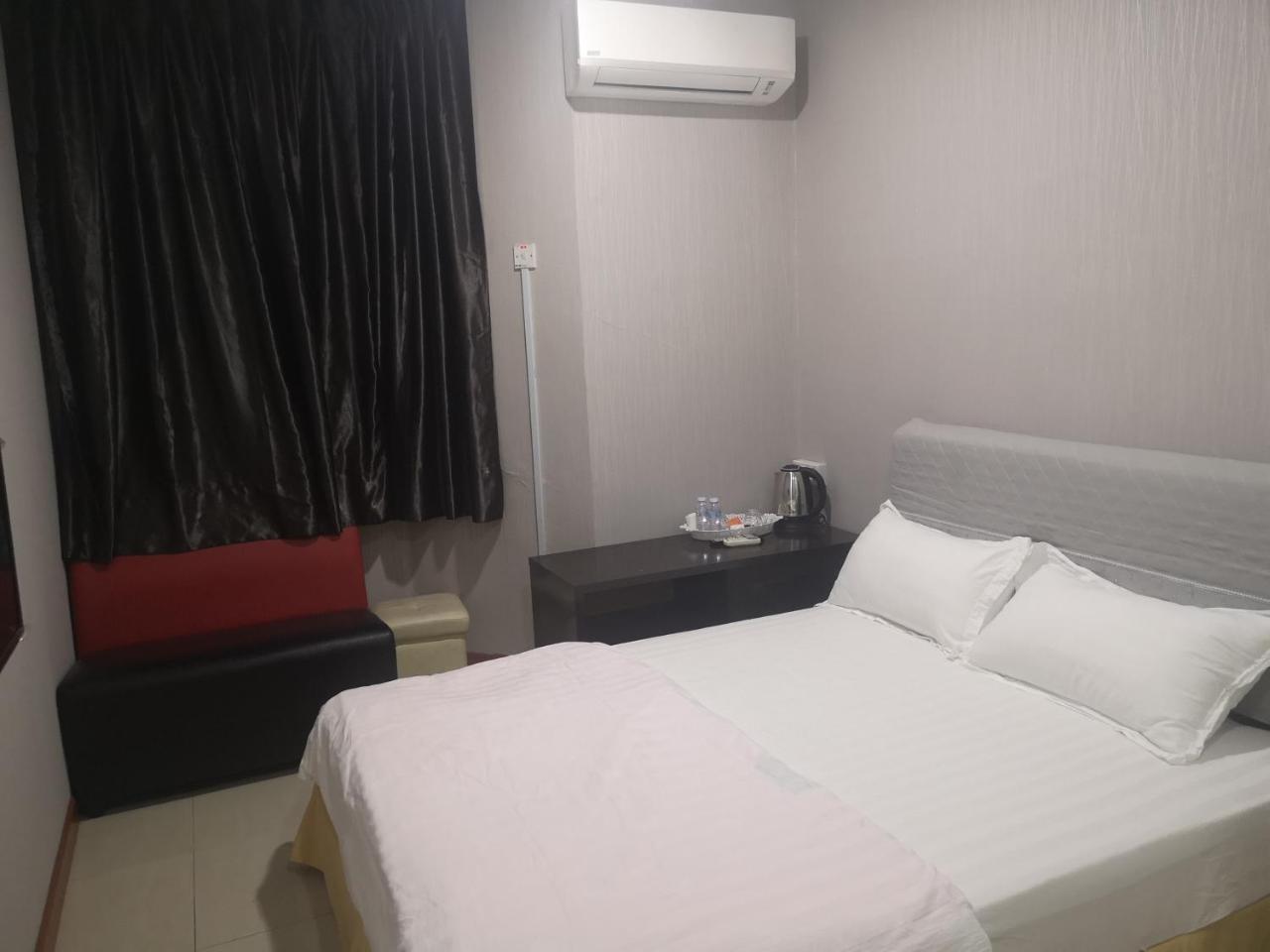 Home Inn Hotel Ипох Экстерьер фото